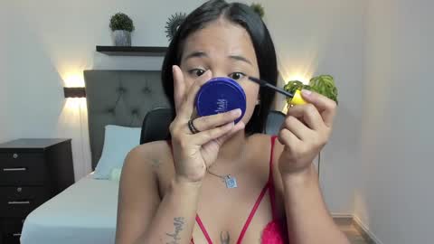 Snapshot of isabella_florez22 chatting on February 6, 2025, 12:05 pm Isabel florez online show from February 6, 2025, 12:05 pm