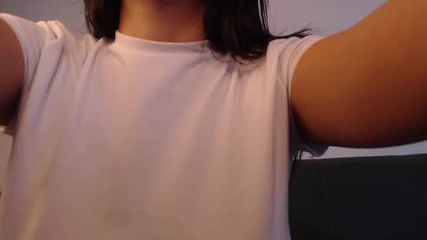 ISABELLA online show from January 8, 2025, 10:48 pm