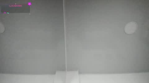 Isabella Moon9 online show from May 28, 2026, 11:51 am