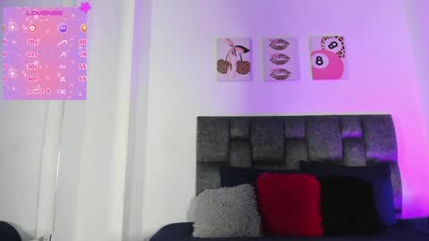 Isabella Moon9 online show from June 9, 2026, 11:44 am