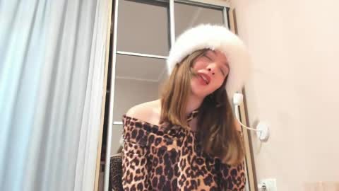 Isabella Noir online show from May 30, 2026, 4:04 pm