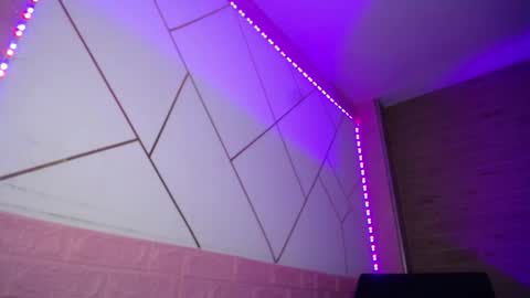 isabella_roseee online show from January 15, 2026, 8:45 pm