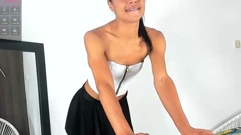 Isabella online show from March 8, 2025, 10:45 pm