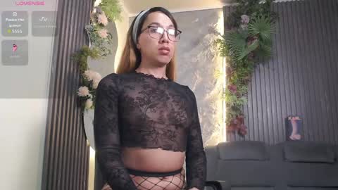 Camila online show from May 26, 2026, 11:39 am