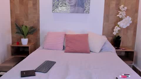 isabella_winkler online show from February 28, 2026, 1:01 pm