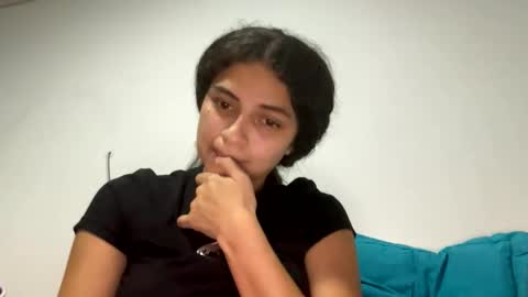 Snapshot of isabellakoffs chatting on January 23, 2025, 12:14 am Isabella.. back again online show from January 23, 2025, 12:14 am