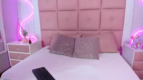 Snapshot of isabellapedraza chatting on May 12, 2026, 12:13 pm Isabel online show from May 12, 2026, 12:13 pm