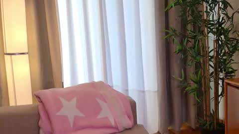 isabellauribe online show from November 27, 2025, 3:36 pm