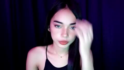 Isabelle online show from November 23, 2025, 2:06 pm