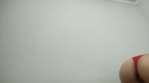 Snapshot of isabelly08ty chatting on October 15, 2025, 1:28 am isabelly08ty online show from October 15, 2025, 1:28 am