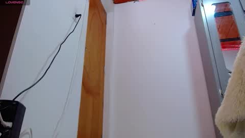 isadora online show from November 27, 2025, 8:33 pm