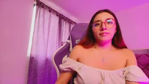 Snapshot of isahenao02 chatting on February 7, 2026, 8:45 pm ISABELLA online show from February 7, 2026, 8:45 pm