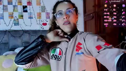 Snapshot of isangel_ chatting on February 3, 2026, 4:21 am Isabela online show from February 3, 2026, 4:21 am