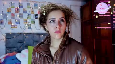 Snapshot of isangel_ chatting on February 15, 2026, 7:51 am Isabela online show from February 15, 2026, 7:51 am