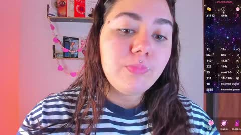 Snapshot of isarhodes_ chatting on January 24, 2025, 10:19 pm Isa online show from January 24, 2025, 10:19 pm