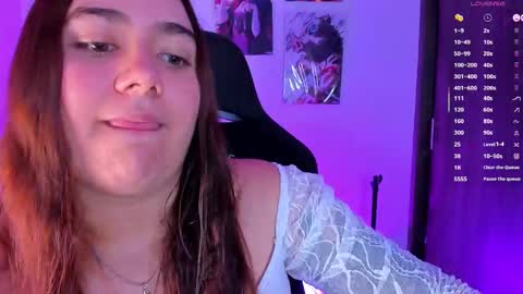 Snapshot of isarhodes_ chatting on October 29, 2025, 11:28 pm Isa online show from October 29, 2025, 11:28 pm