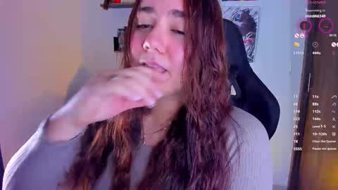 Snapshot of isarhodes_ chatting on October 31, 2025, 10:00 pm Isa online show from October 31, 2025, 10:00 pm