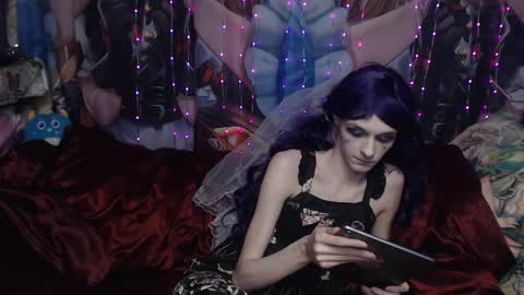 Sele online show from October 31, 2025, 9:38 pm