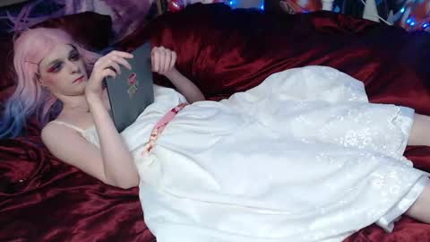 Sele online show from June 6, 2026, 10:25 pm