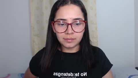 Snapshot of isemma chatting on December 7, 2024, 3:25 am Emma online show from December 7, 2024, 3:25 am