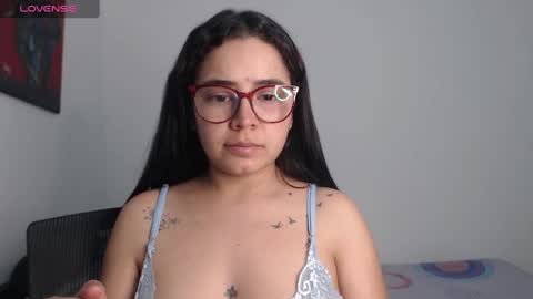 Snapshot of isemma chatting on December 27, 2024, 3:31 am Emma online show from December 27, 2024, 3:31 am