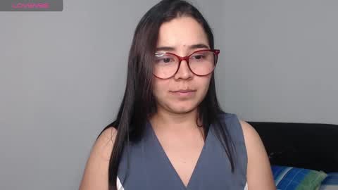 Snapshot of isemma chatting on February 7, 2025, 2:40 am Emma online show from February 7, 2025, 2:40 am