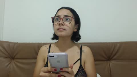 Snapshot of isemma chatting on September 29, 2025, 1:55 am Emma online show from September 29, 2025, 1:55 am