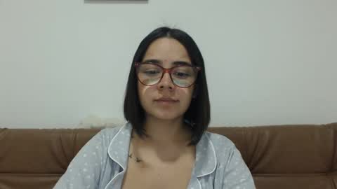 Snapshot of isemma chatting on September 30, 2025, 3:55 am Emma online show from September 30, 2025, 3:55 am