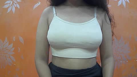 ishika_singh_ online show from October 11, 2025, 2:33 am