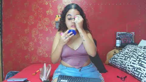 Isis Blade online show from September 17, 2025, 3:24 pm