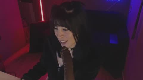 Ana Maria online show from November 24, 2025, 10:42 pm