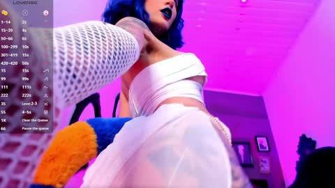 Isis Raichu online show from December 31, 2024, 5:51 pm