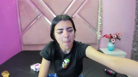 isisrousexx online show from February 16, 2025, 2:42 am