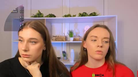 Snapshot of isla_dior chatting on October 8, 2025, 8:56 am isla_dior online show from October 8, 2025, 8:56 am