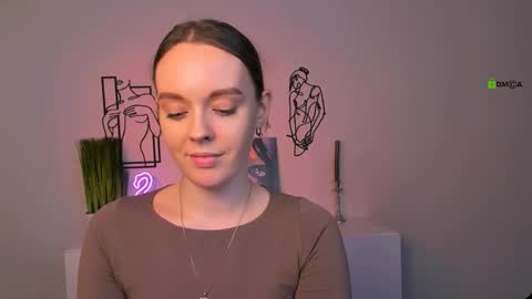 Snapshot of isla_dior chatting on November 4, 2025, 3:11 pm isla_dior online show from November 4, 2025, 3:11 pm