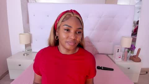 Vanessa online show from November 29, 2025, 11:13 am