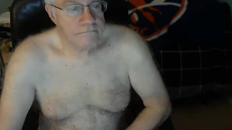 islesman22 online show from December 10, 2024, 10:38 am