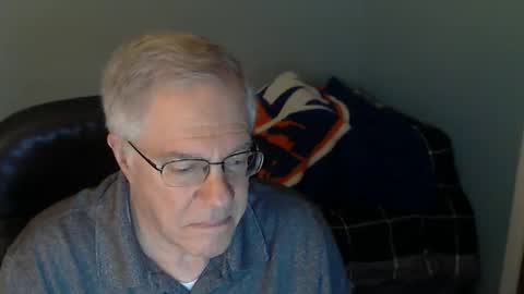 islesman22 online show from January 3, 2025, 1:38 am