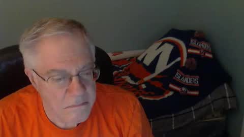 islesman22 online show from April 12, 2026, 2:16 am