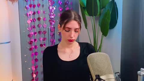 Emilia online show from February 20, 2026, 8:16 am