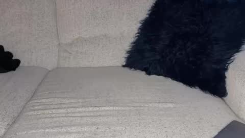 isocialmedia online show from February 25, 2026, 12:15 pm