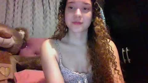 Snapshot of issa30213 chatting on November 8, 2025, 5:18 am Issa online show from November 8, 2025, 5:18 am