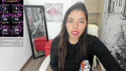 Issa  online show from January 7, 2025, 4:27 pm