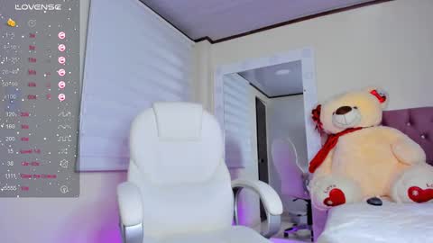 Isa  online show from March 5, 2025, 12:59 am