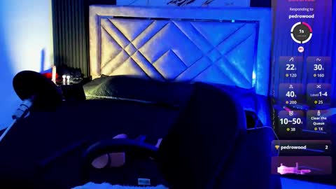 Issafoxx online show from October 27, 2025, 12:09 pm