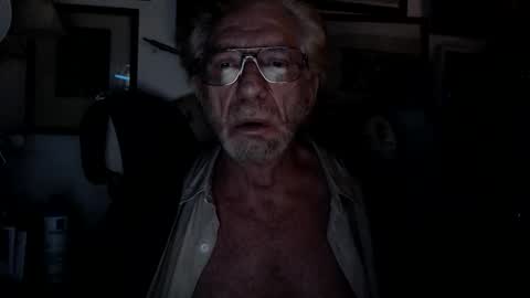 ImYourBitch online show from May 11, 2026, 5:13 am