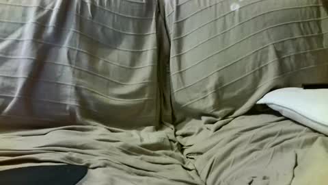 ita_iano online show from February 26, 2025, 9:27 pm