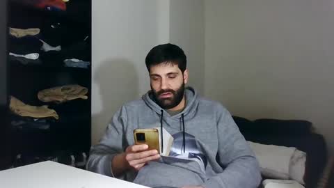 Snapshot of italianboybcn chatting on January 22, 2025, 10:40 am italianboybcn online show from January 22, 2025, 10:40 am