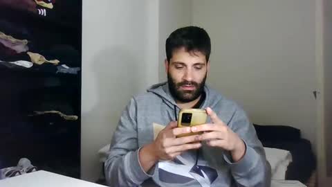 Snapshot of italianboybcn chatting on February 23, 2025, 9:33 am italianboybcn online show from February 23, 2025, 9:33 am