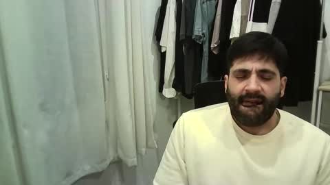 italianboybcn online show from December 5, 2025, 6:26 pm